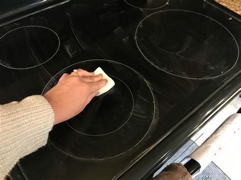 The Secret Ingredient for a Shiny Magic Cooktop